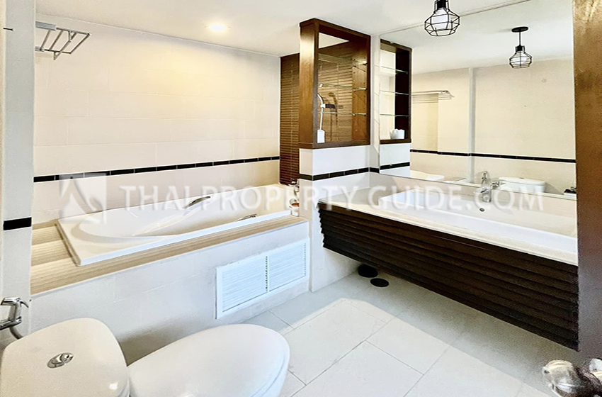 Townhouse in Sukhumvit 
