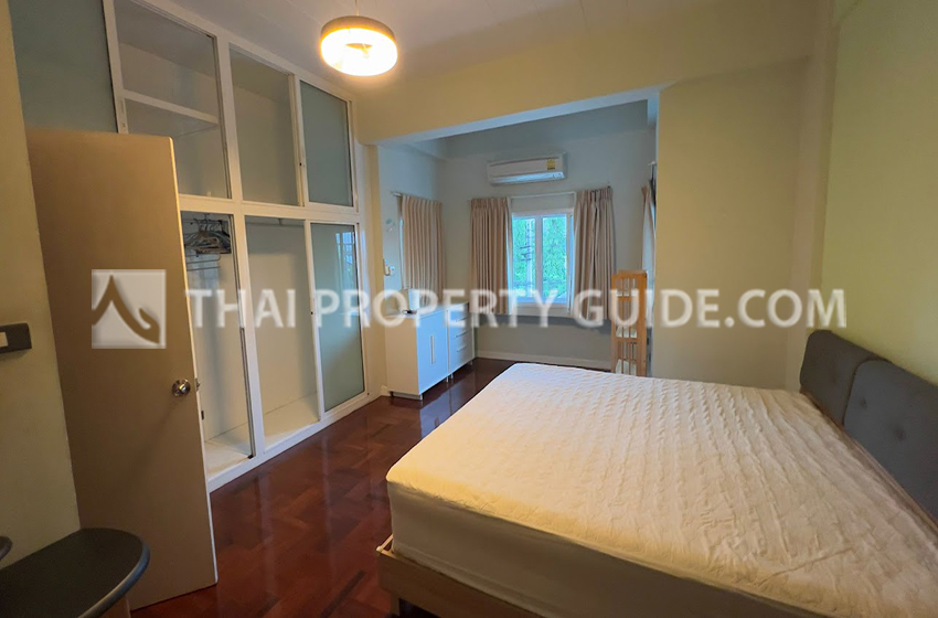 Townhouse in Sukhumvit 