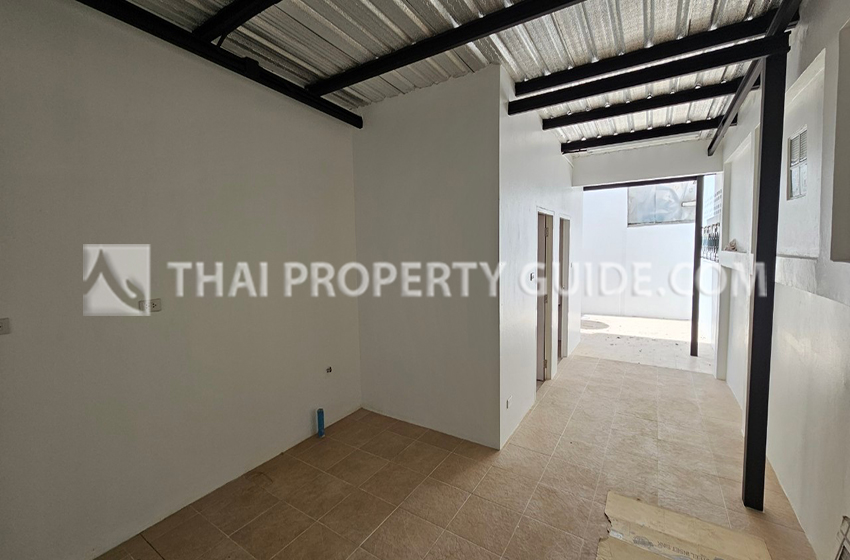 Townhouse in Sukhumvit 