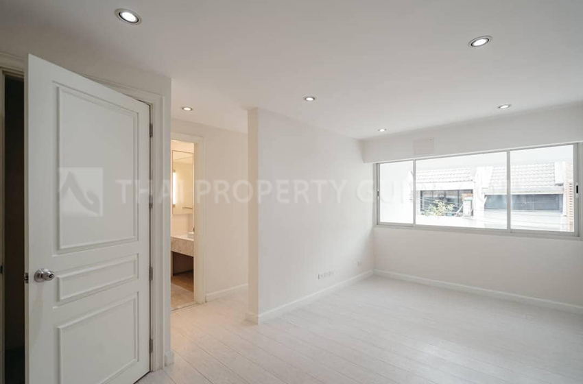Townhouse in Sukhumvit 
