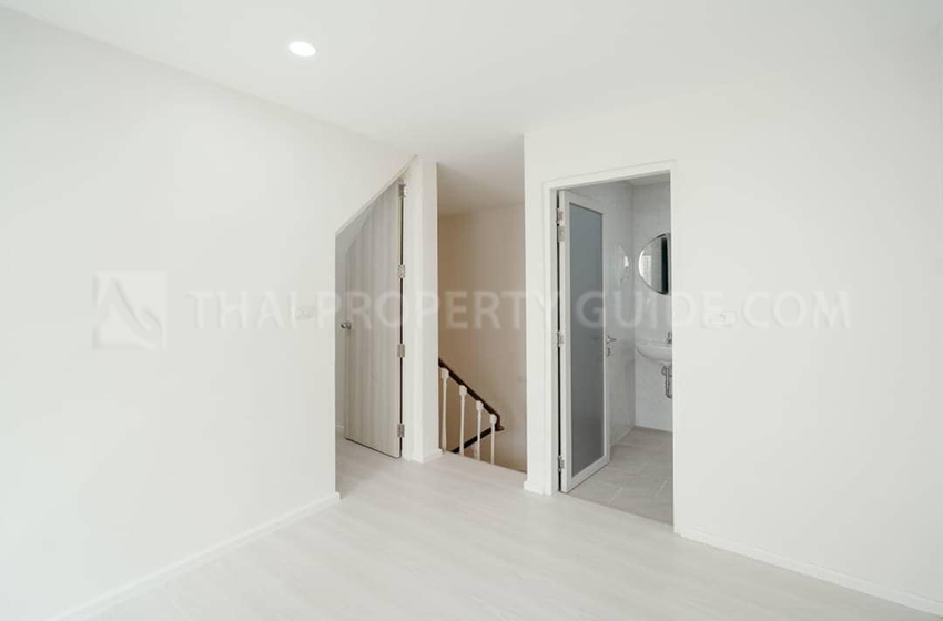 Townhouse in Sukhumvit 