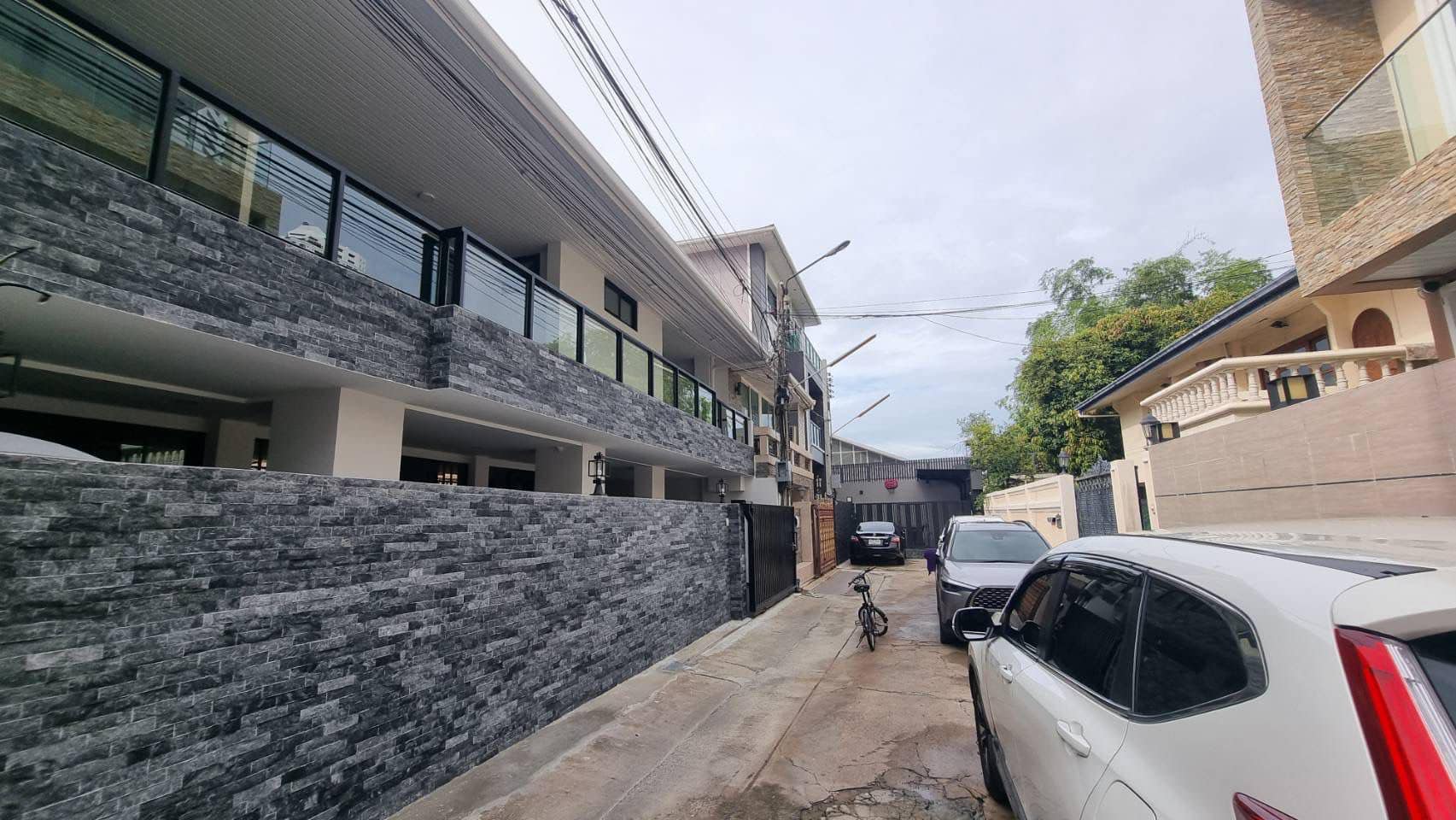 Townhouse in Sukhumvit 