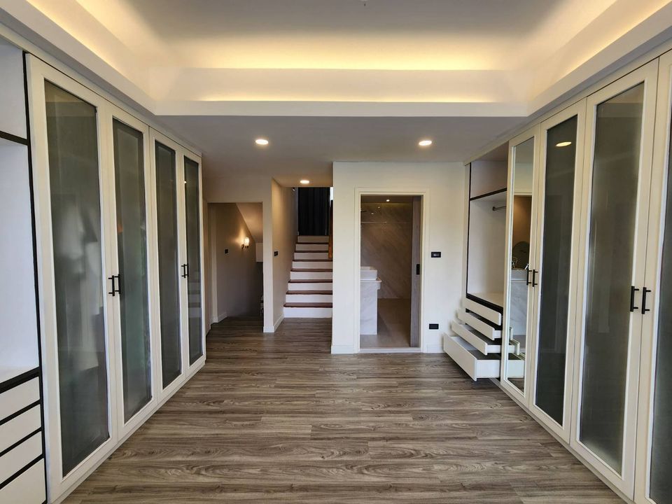 Townhouse in Sukhumvit 
