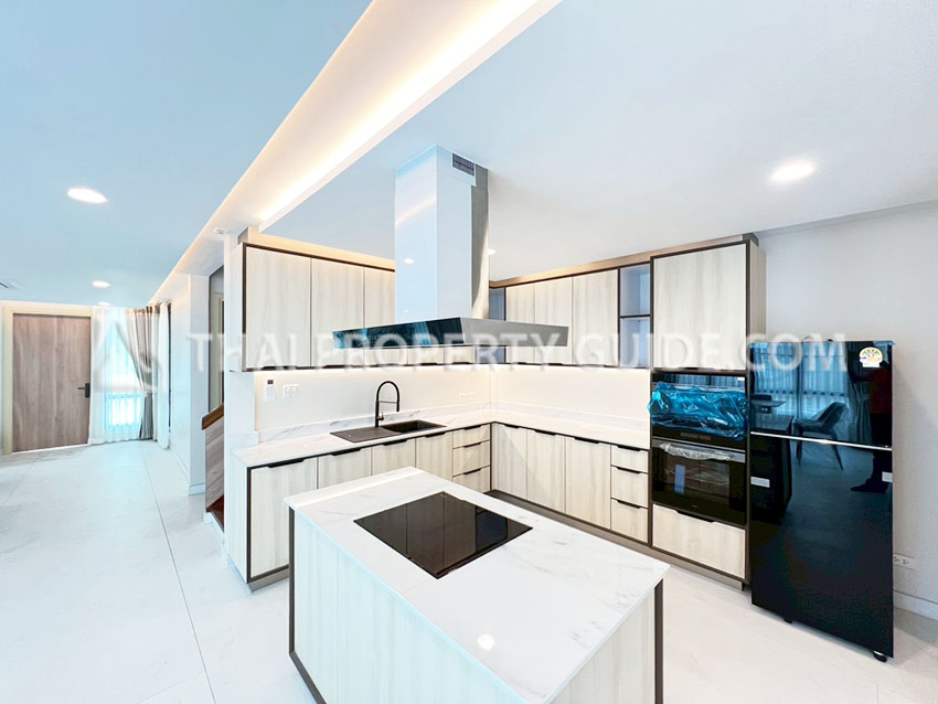Townhouse in Sukhumvit 