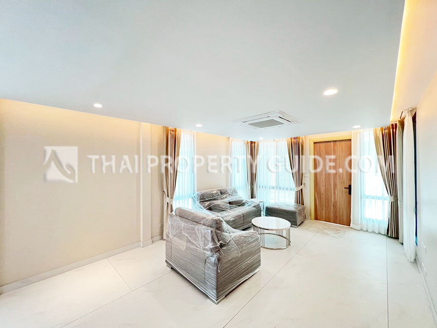 Townhouse in Sukhumvit 