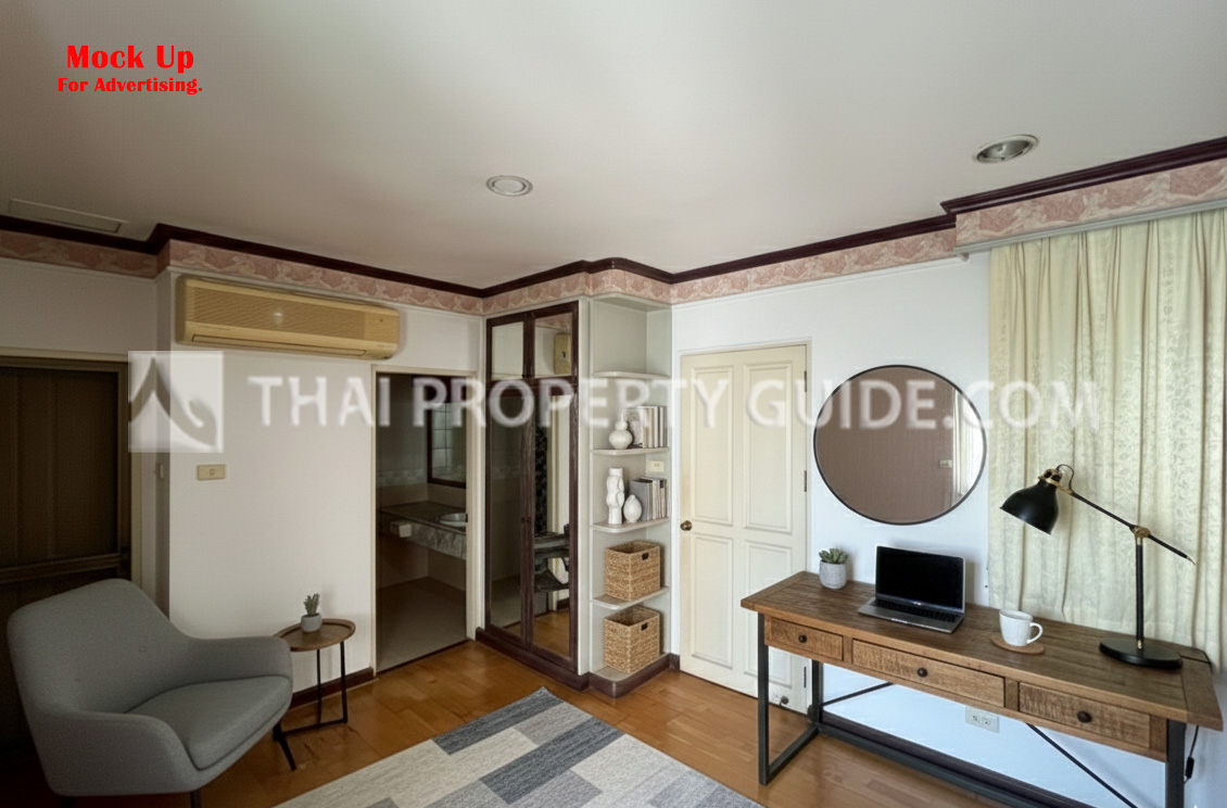 Townhouse in Sukhumvit 