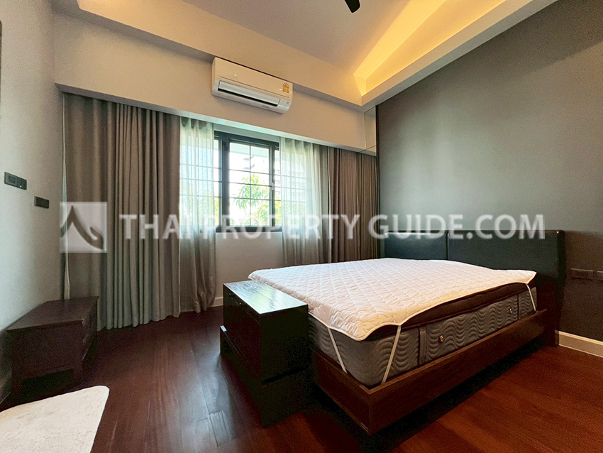 Townhouse in Sukhumvit 